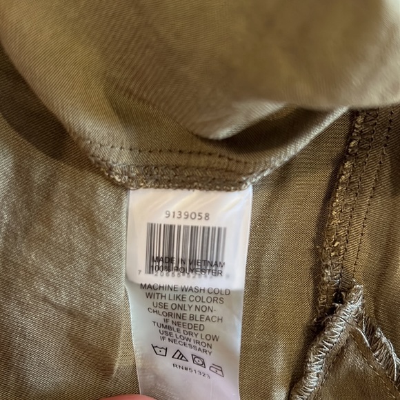 Vince Camuto Silky Tunic Sleeveless Button Down Tank Blouse Olive Green Size: M - Picture 8 of 8